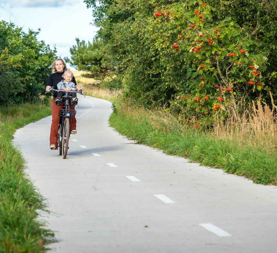 <p>Get on your bike and discover the Wadden Islands Texel, Vlieland, Terschelling, Ameland and Schiermonnikoog</p>