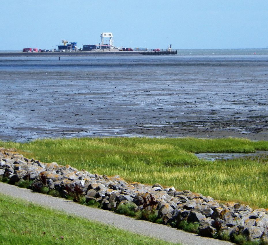 <p>Webcam ferry on wadden island of Schiermonnikoog - Wadden.nl</p>