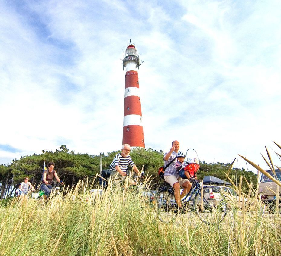 <p>Bicycles, bicycle rental and cycle routes on Wadden Island Ameland - Wadden.nl</p>