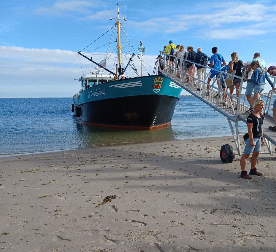 <p>Go island hopping for one day! - Wadden.nl</p>